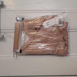 NWT XS Universal Standard V Rex tee in Brush